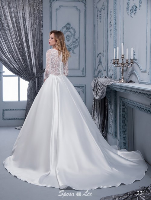 https://www.sposa-lia.com/images/stories/virtuemart/product/221       (3).jpg
